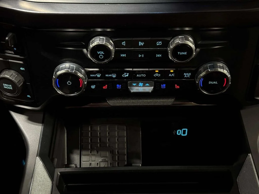 Used 2023 Antimatter Blue Metallic Ford Lariat image 18