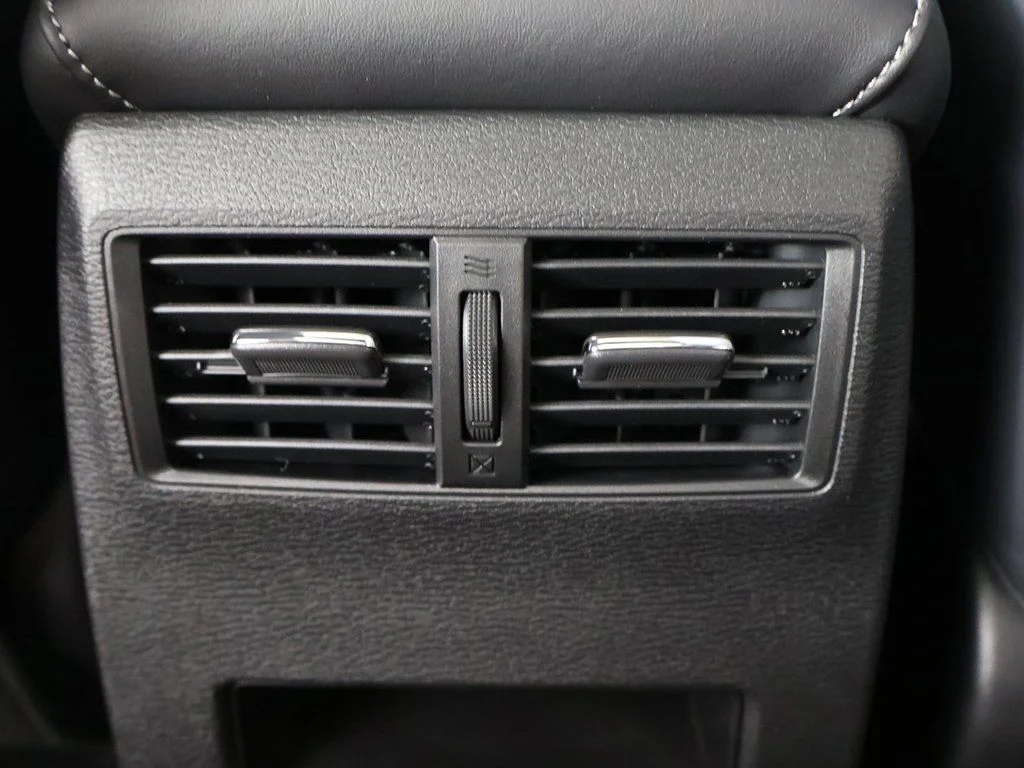 2025 Mitsubishi Outlander SE - Photo 55