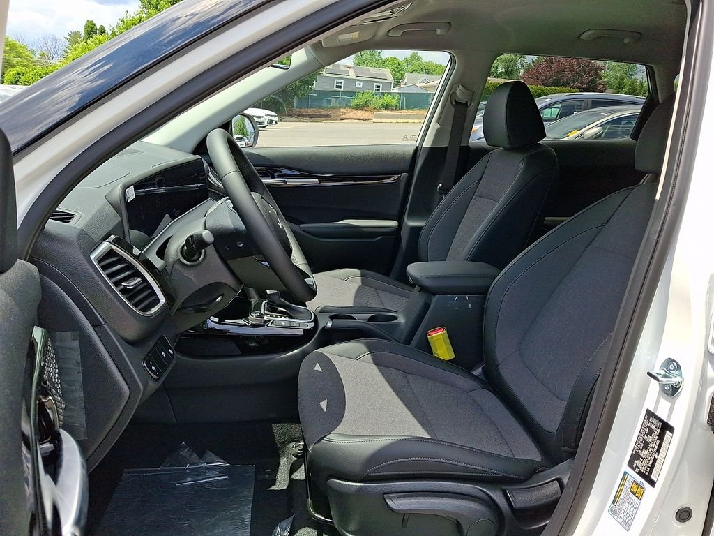 New 2026 Snow White Pearl Kia S image 6