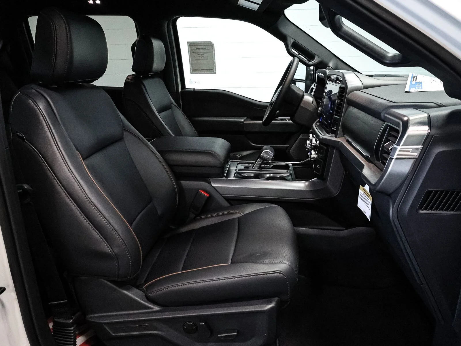 New 2026 Star White Metallic Tri-Coat Ford Lariat® image 23