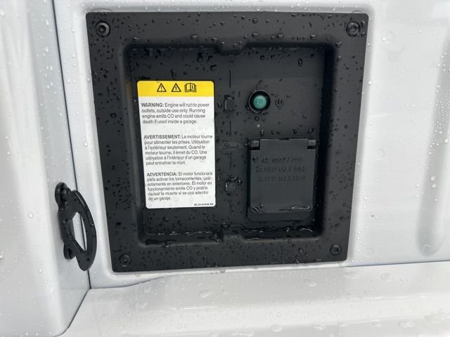 New 2025 Oxford White Ford Tremor® image 61