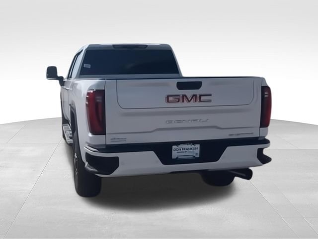 Used 2024 White GMC Denali image 7