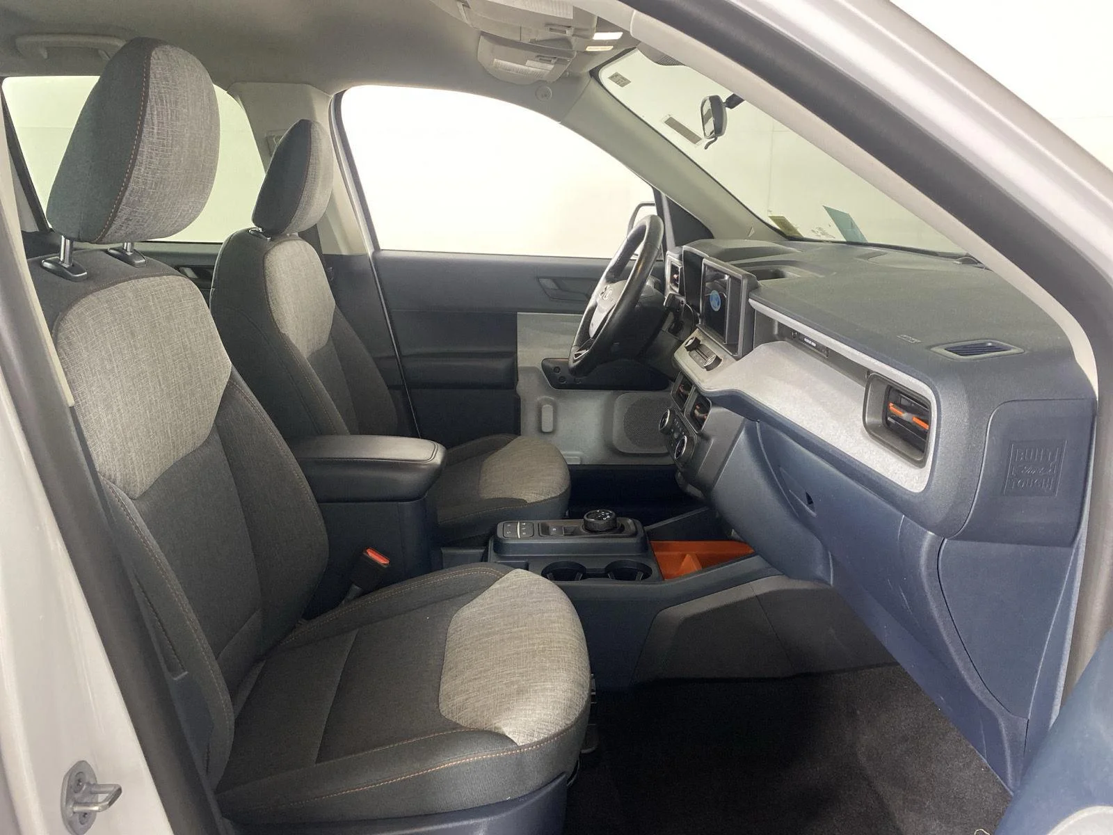 Used 2022 Oxford White Ford XLT image 26