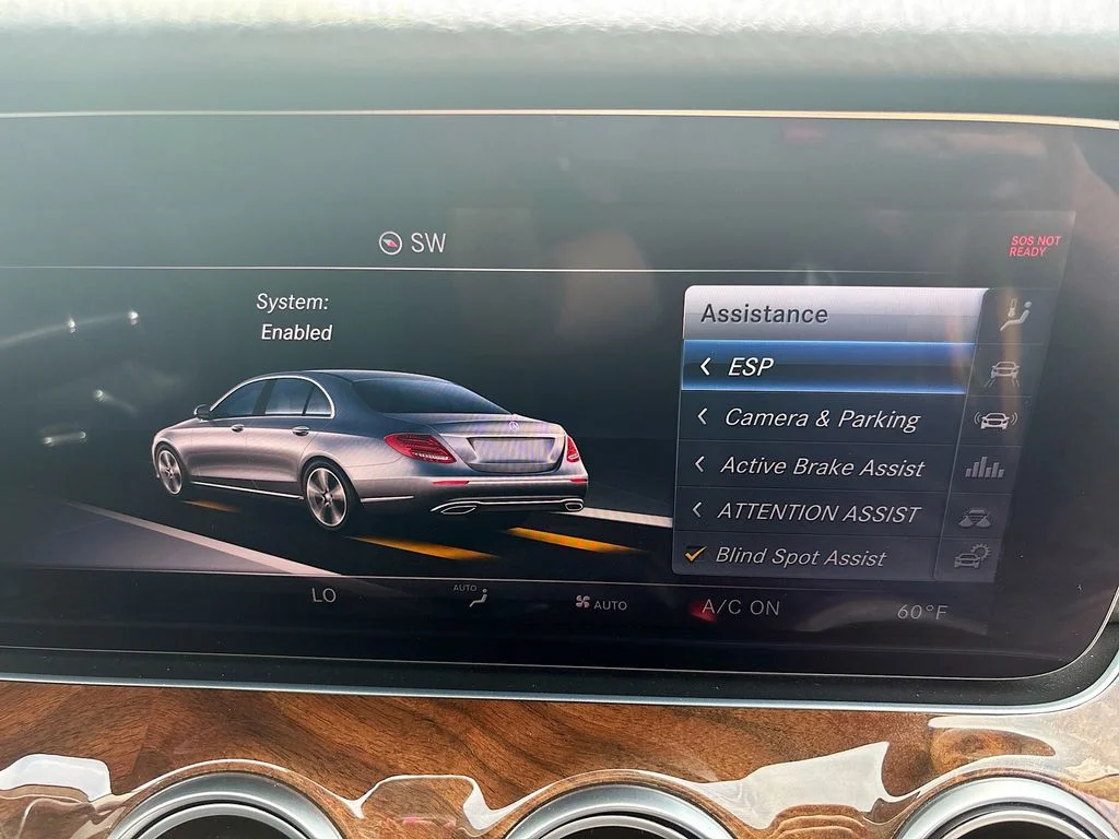 Used 2018 Polar White Mercedes-Benz E 300 image 33