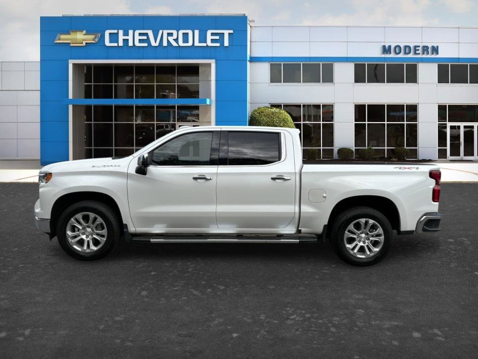 Used 2024 Iridescent Pearl Tricoat Chevrolet LTZ image 2
