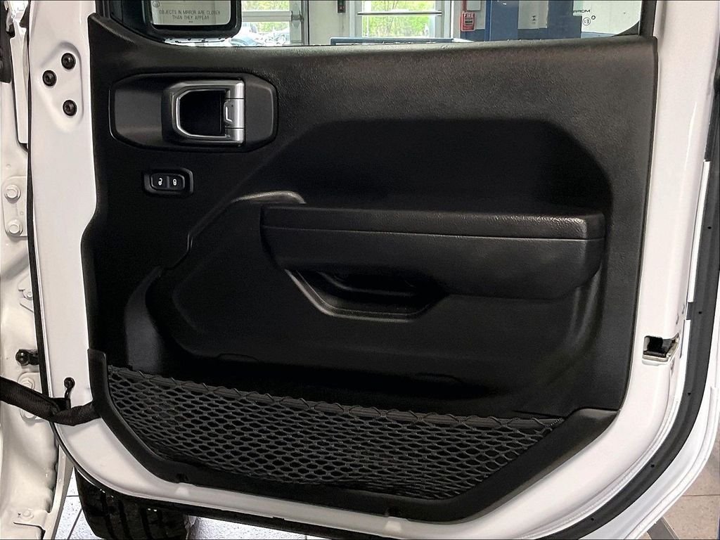 Used 2024 White Jeep Sport S 4xe image 12
