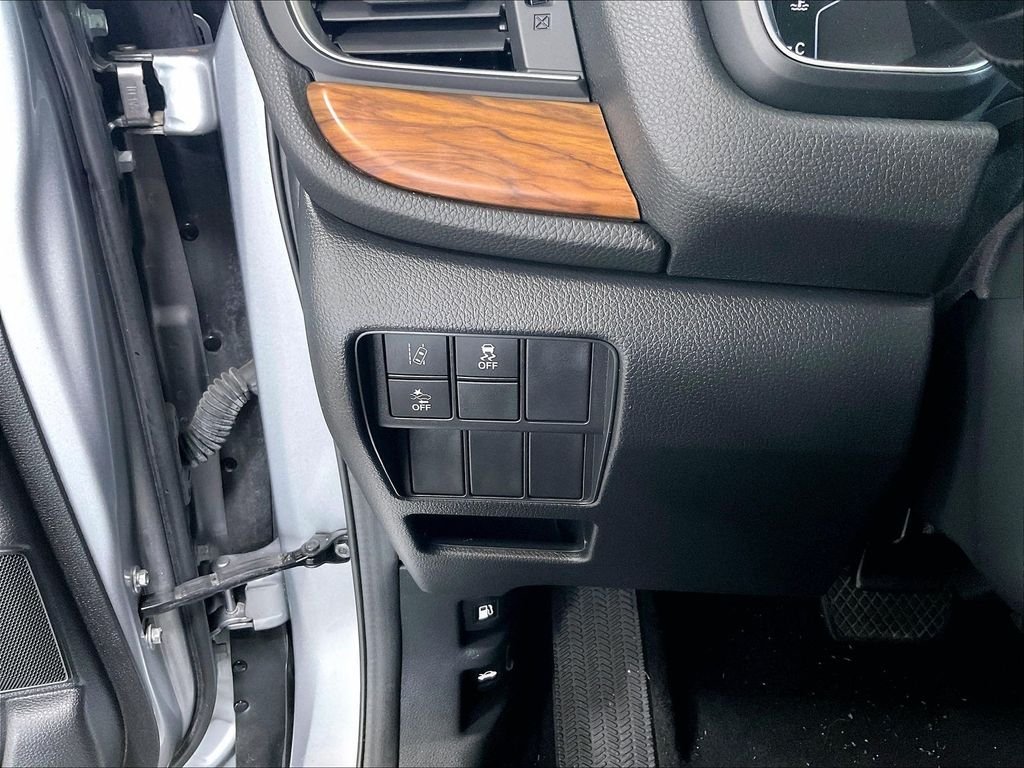 Certified Used 2017 Silver Honda EX image 27