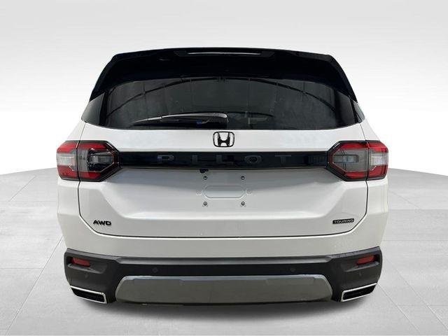 New 2026 Platinum White Pearl Honda Touring image 5