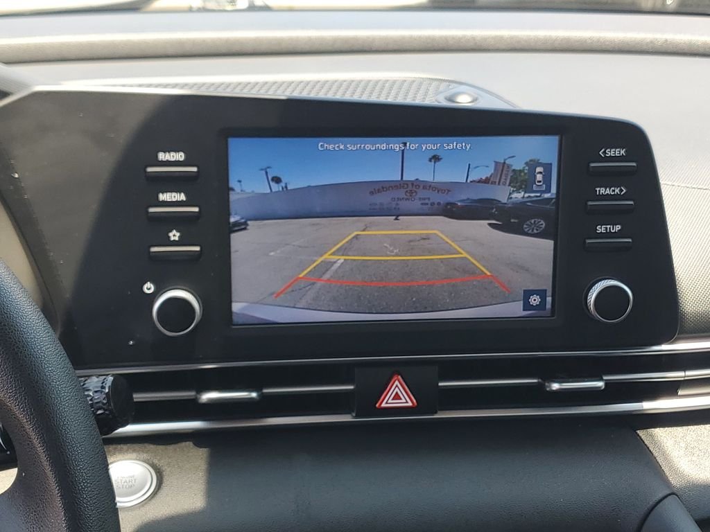 Used 2021 Fluid Metal Hyundai SEL image 27