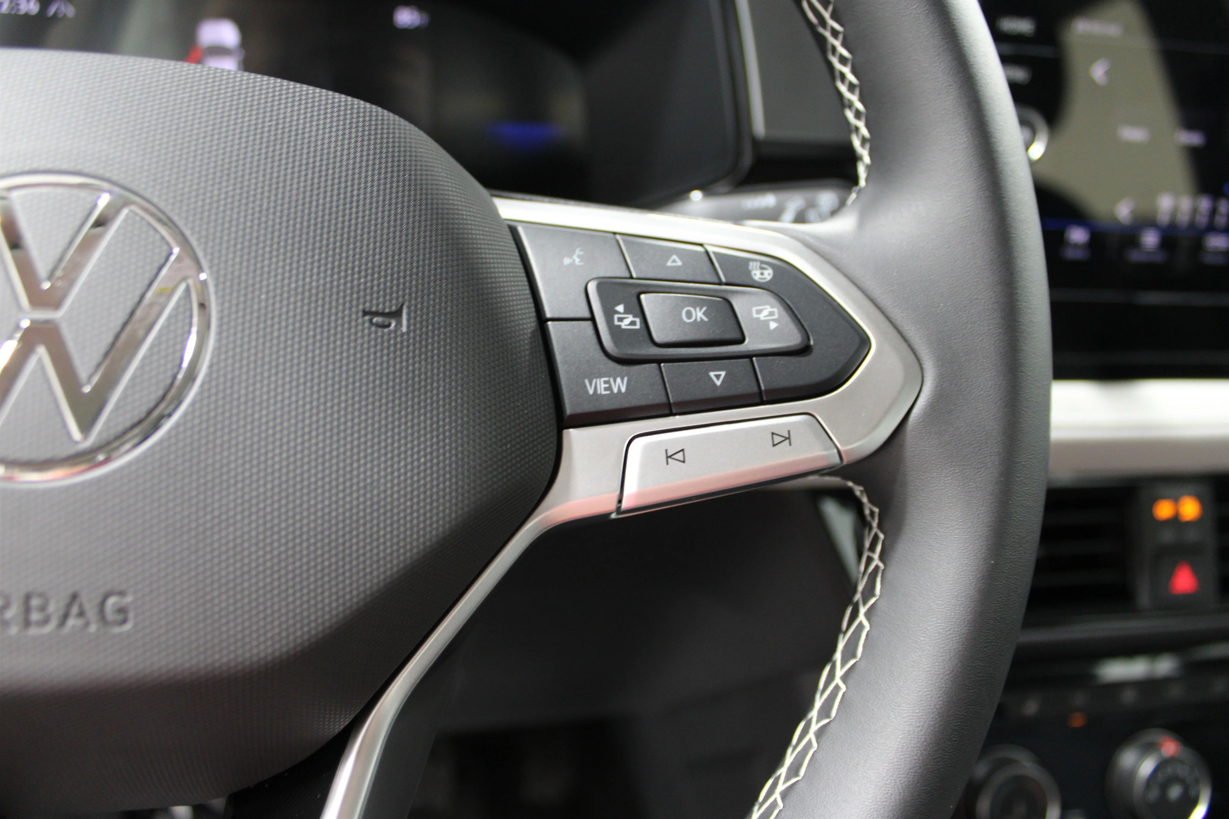 2025 Volkswagen Taos S - Photo 11