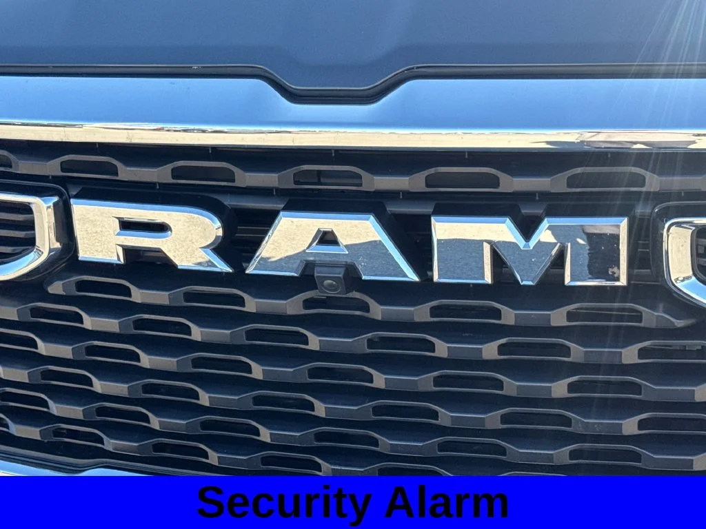 Used 2025 Granite Crystal Clearcoat Metallic Ram Big Horn/Lone Star image 16