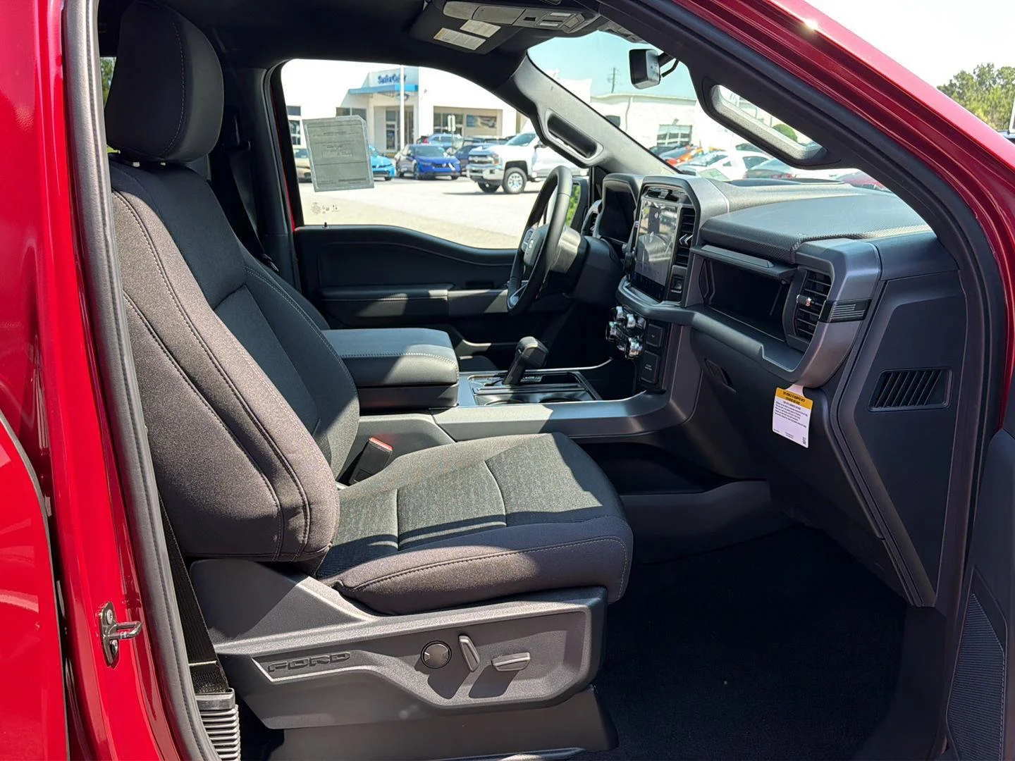 New 2026 Ruby Red Metallic Tinted Clearcoat Ford XLT image 19