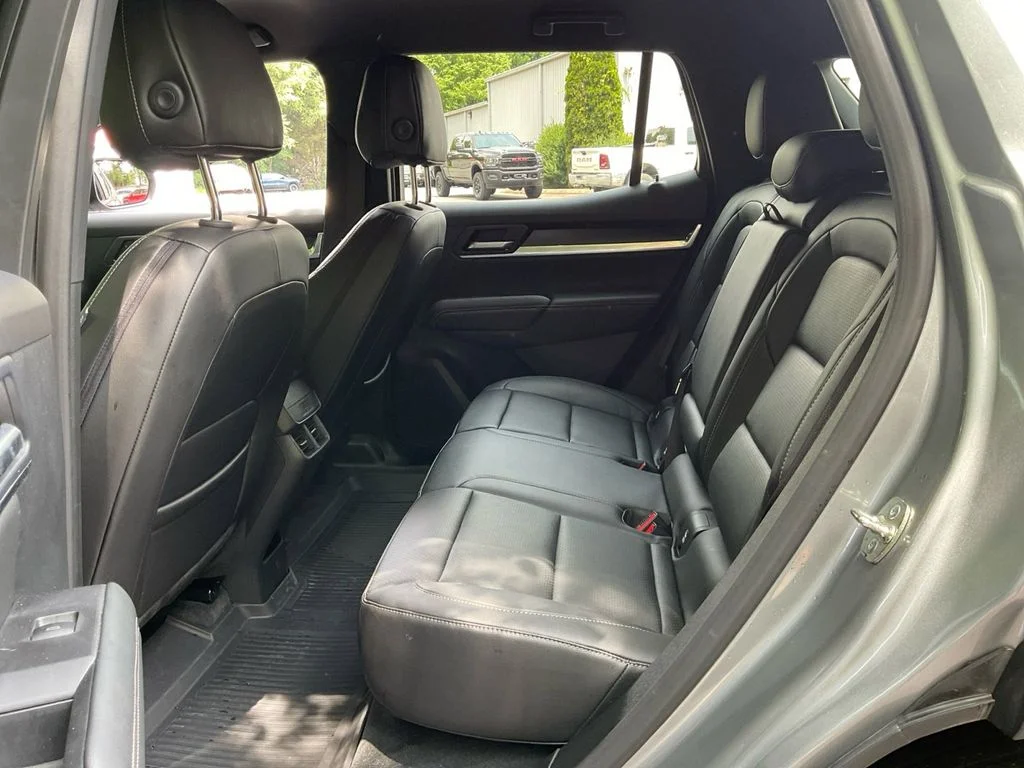 Used 2025 Silver GMC Elevation image 29