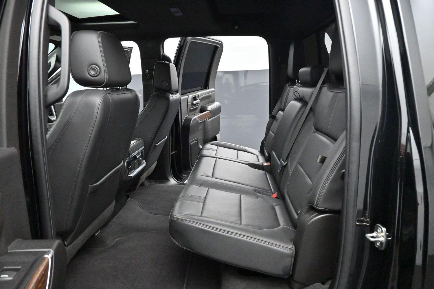 Used 2023 BLACK Chevrolet High Country image 32