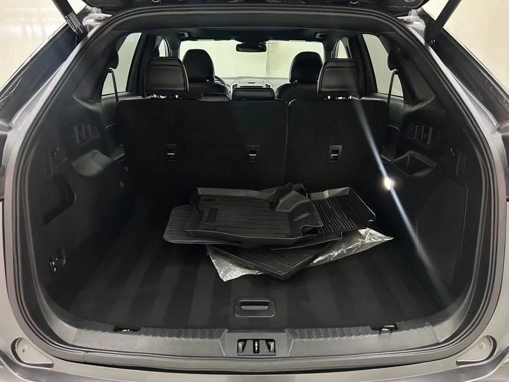 Used 2019 Gray Ford ST image 9