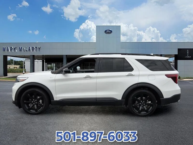 Used 2023 WHITE FORD ST-LINE RWD image 2
