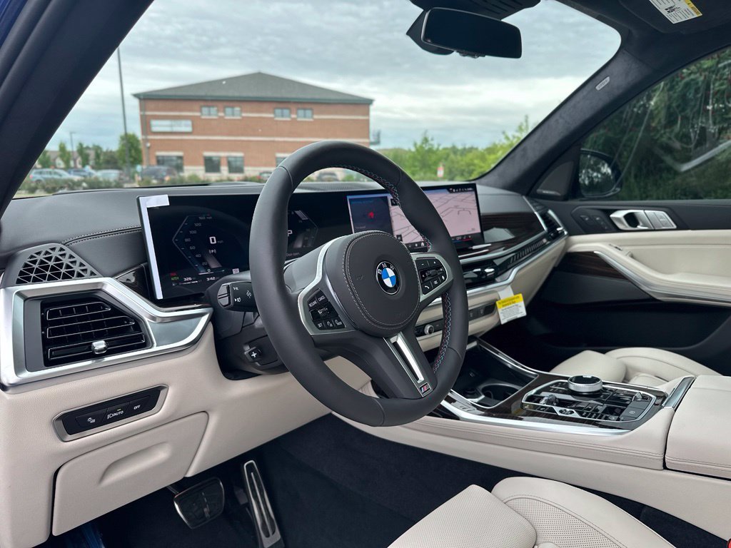 2026 BMW X7 M60i - Photo 17