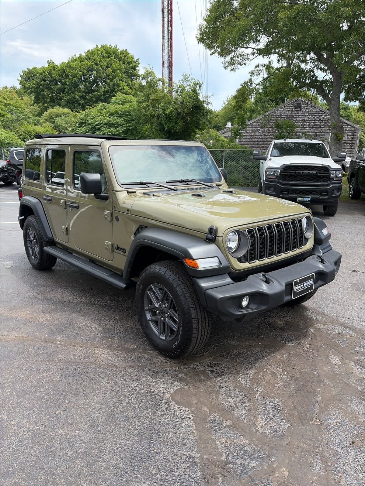 2025 Jeep Wrangler Sport S's photo