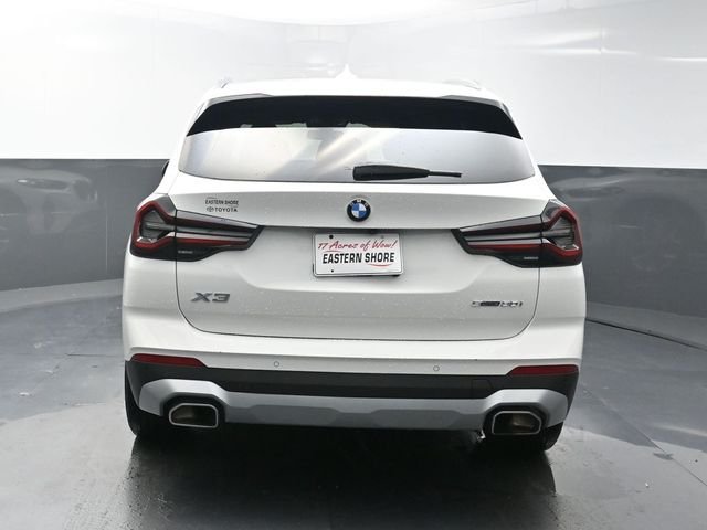 Used 2024 White BMW sDrive30i image 6
