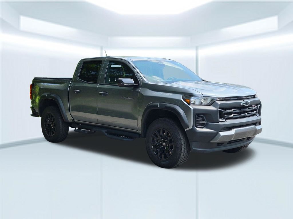 Used 2025 Gray Chevrolet Trail Boss image 8