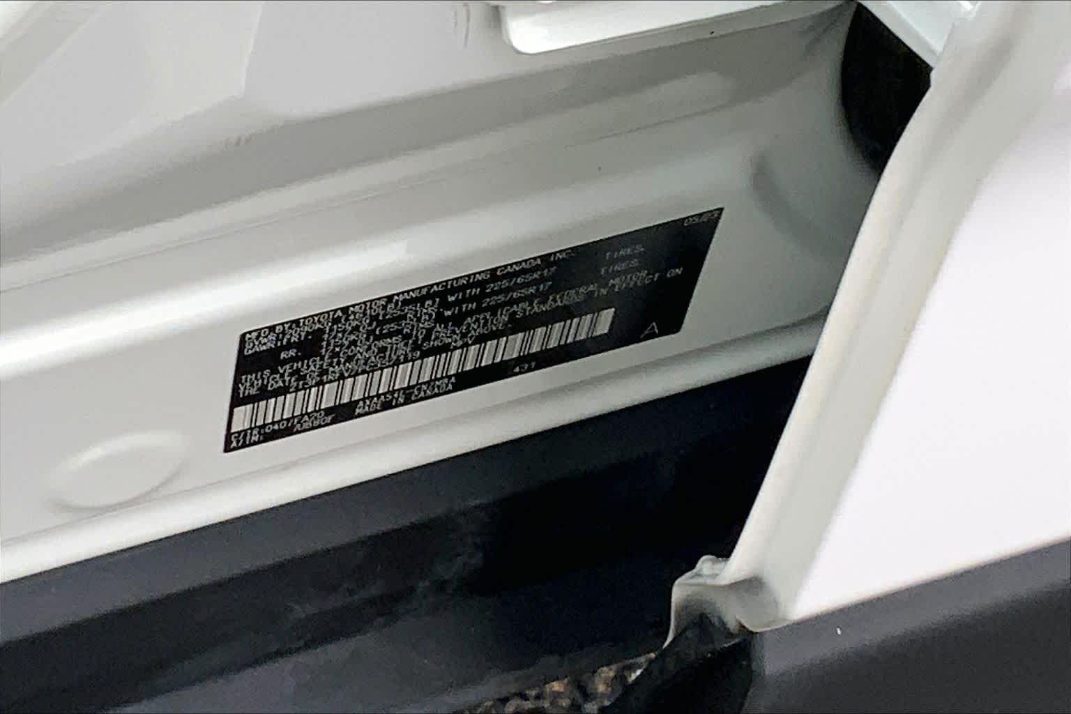 Used 2023 Ice Cap Toyota XLE image 37