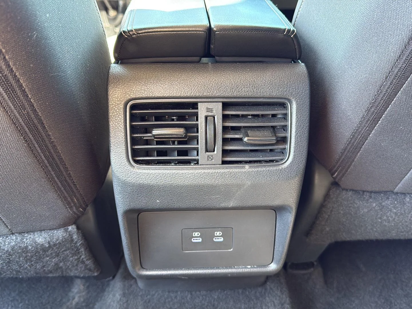 2025 Nissan Rogue SV - Photo 20
