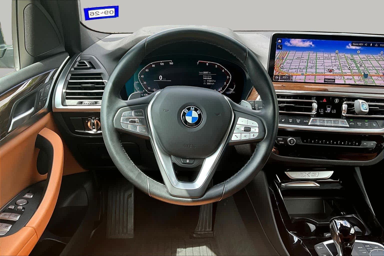 Used 2022 Phytonic Blue Metallic BMW xDrive30i image 17