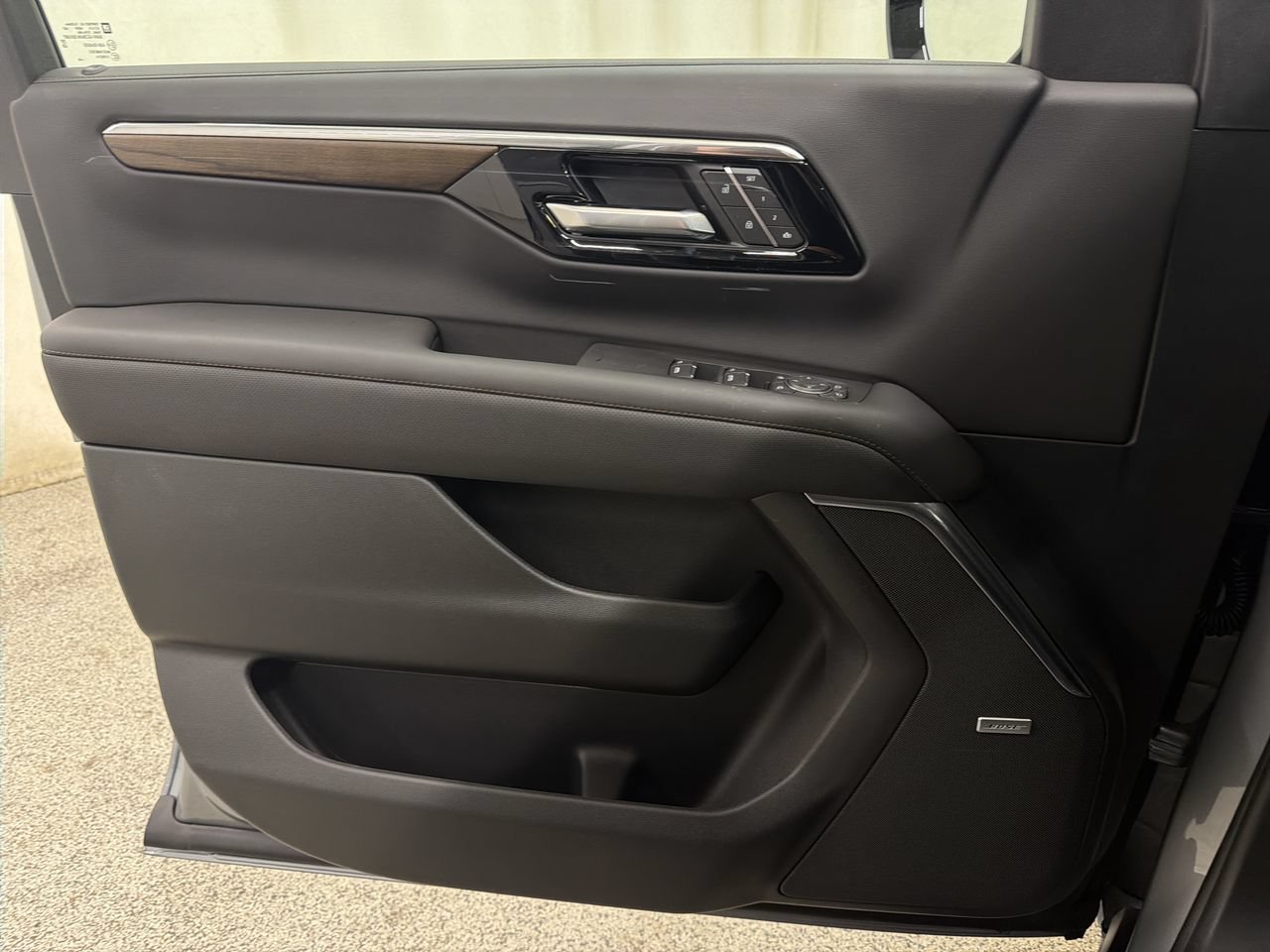 New 2026 Sterling Gray Metallic Chevrolet High Country image 18