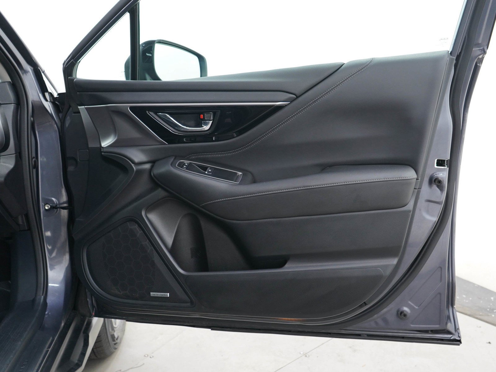 Used 2024 Magnetite Gray Metallic Subaru Touring image 9