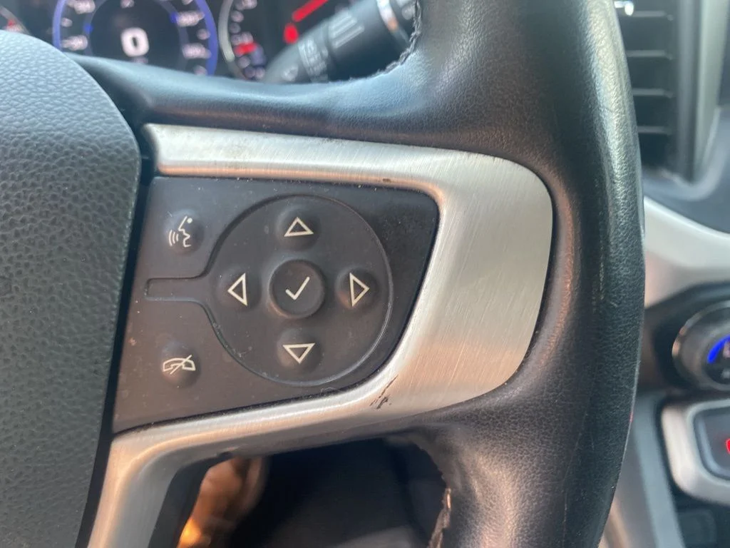 Used 2023 Black GMC SLT image 5
