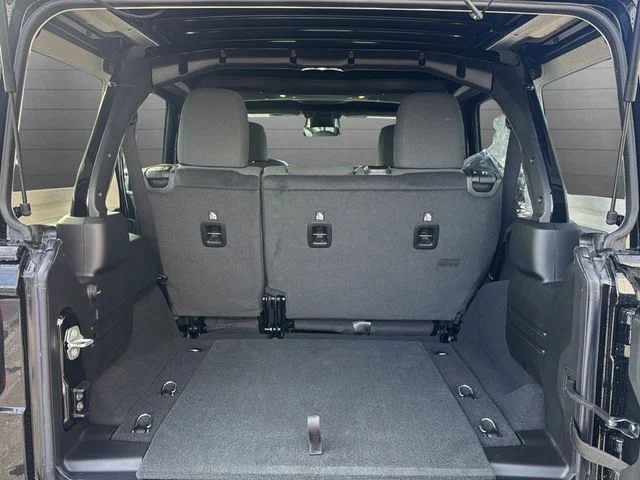 New 2026 Black Clear-Coat Exterior Paint Jeep Sport S image 20