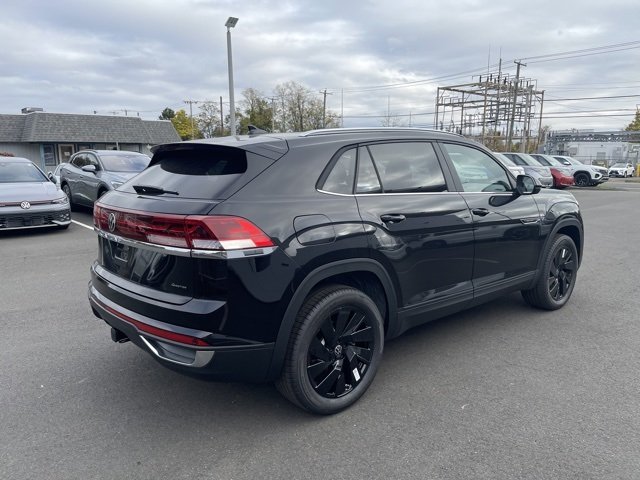 2026 Volkswagen Atlas Cross Sport SE Technology photo 3