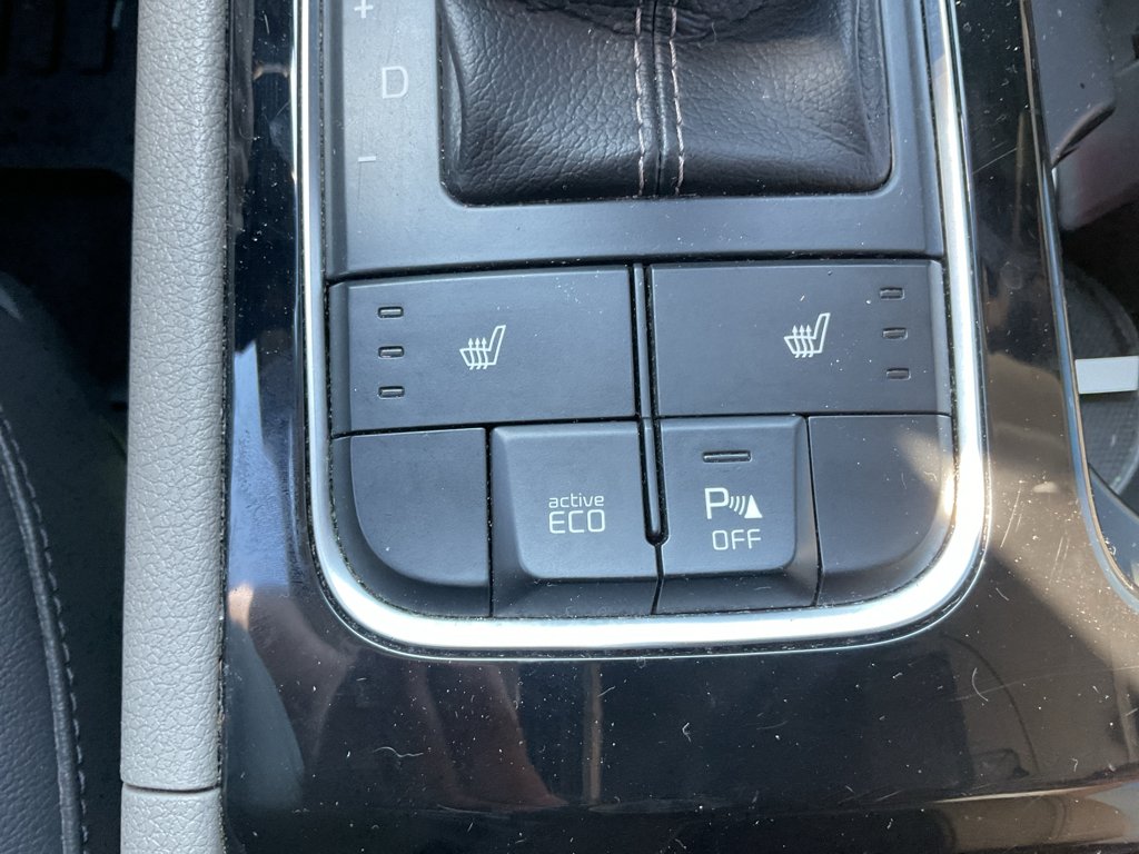 Used 2015 Snow White Pearl Kia EX image 24