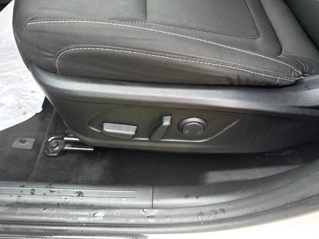 Used 2024 White Hyundai SEL image 26