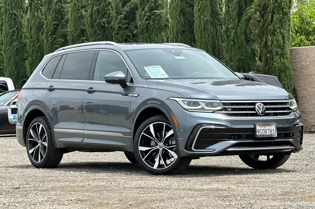 2023 Volkswagen Tiguan SEL R-Line