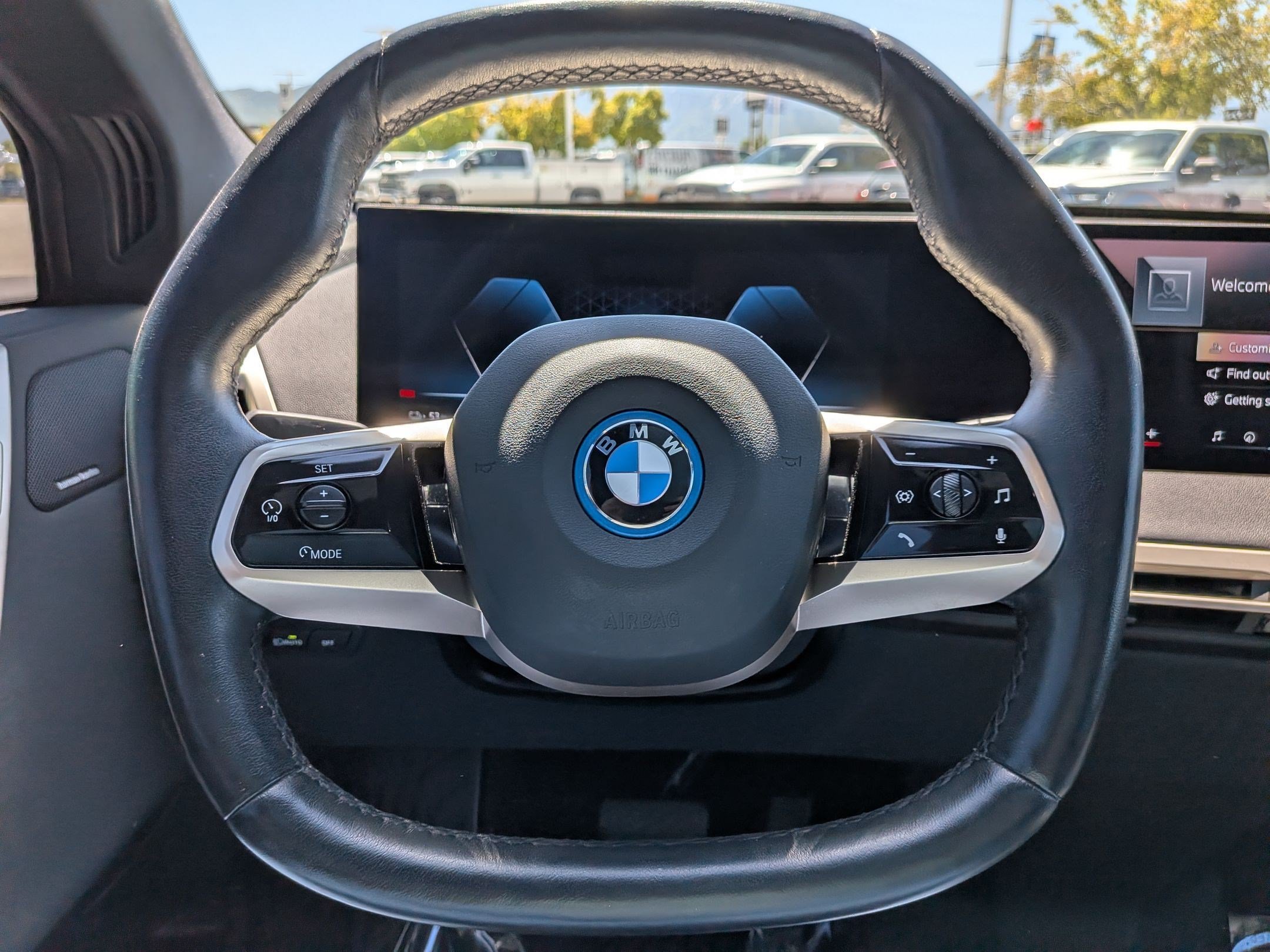 2025 BMW iX 50 - Photo 14