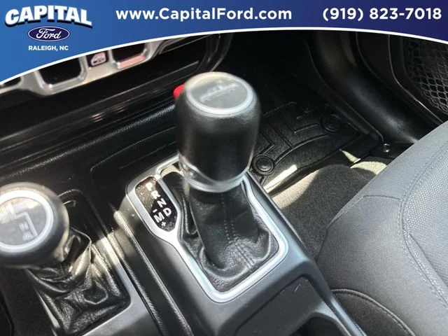 Used 2020 Gray Jeep Sport image 30