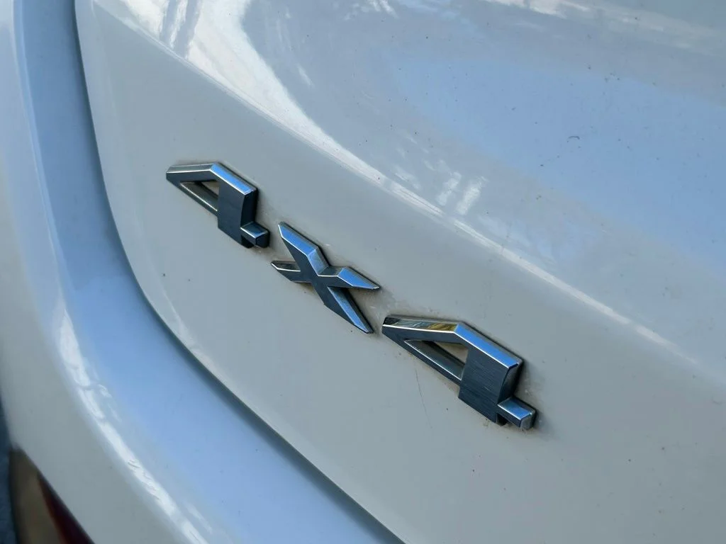 Certified Used 2022 White Jeep Latitude Lux image 38
