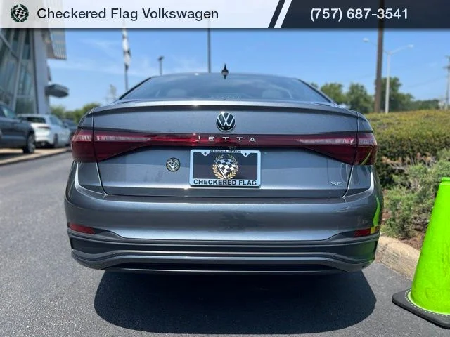 Used 2025 Platinum Gray Metallic Volkswagen 1.5T SE image 8
