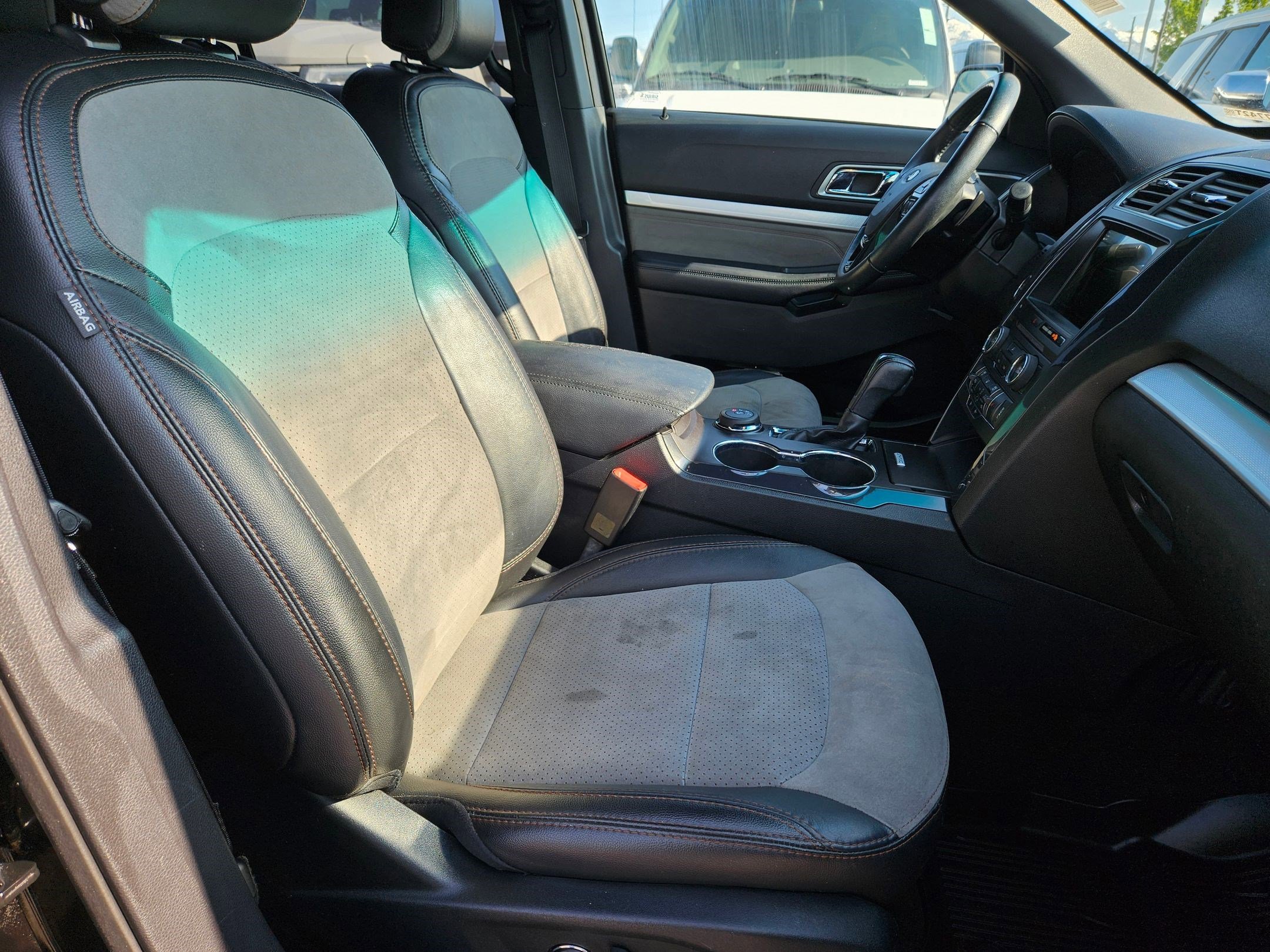 Used 2017 Shadow Black Ford XLT image 31