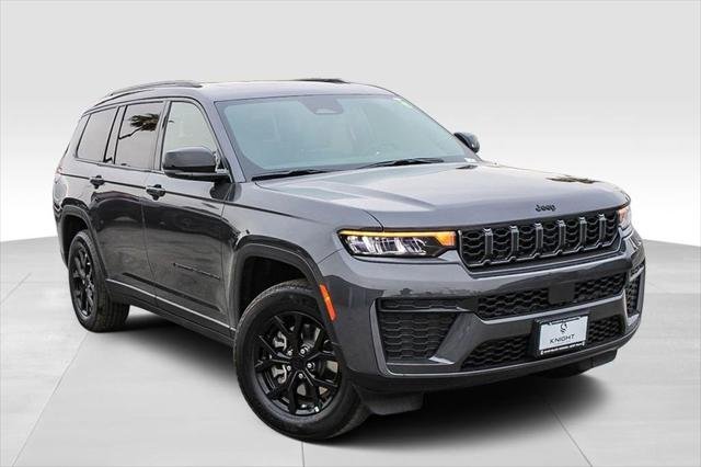 New 2026 Baltic Gray Metallic Clear-Coat Exterior Paint Jeep Laredo image 2