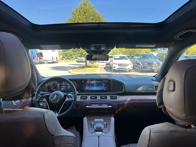 Used 2026 Twilight Blue Metallic Mercedes-Benz GLS 450 image 32