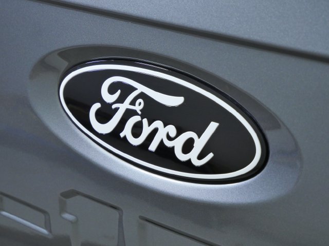 Certified Used 2024 Gray Ford XLT image 8