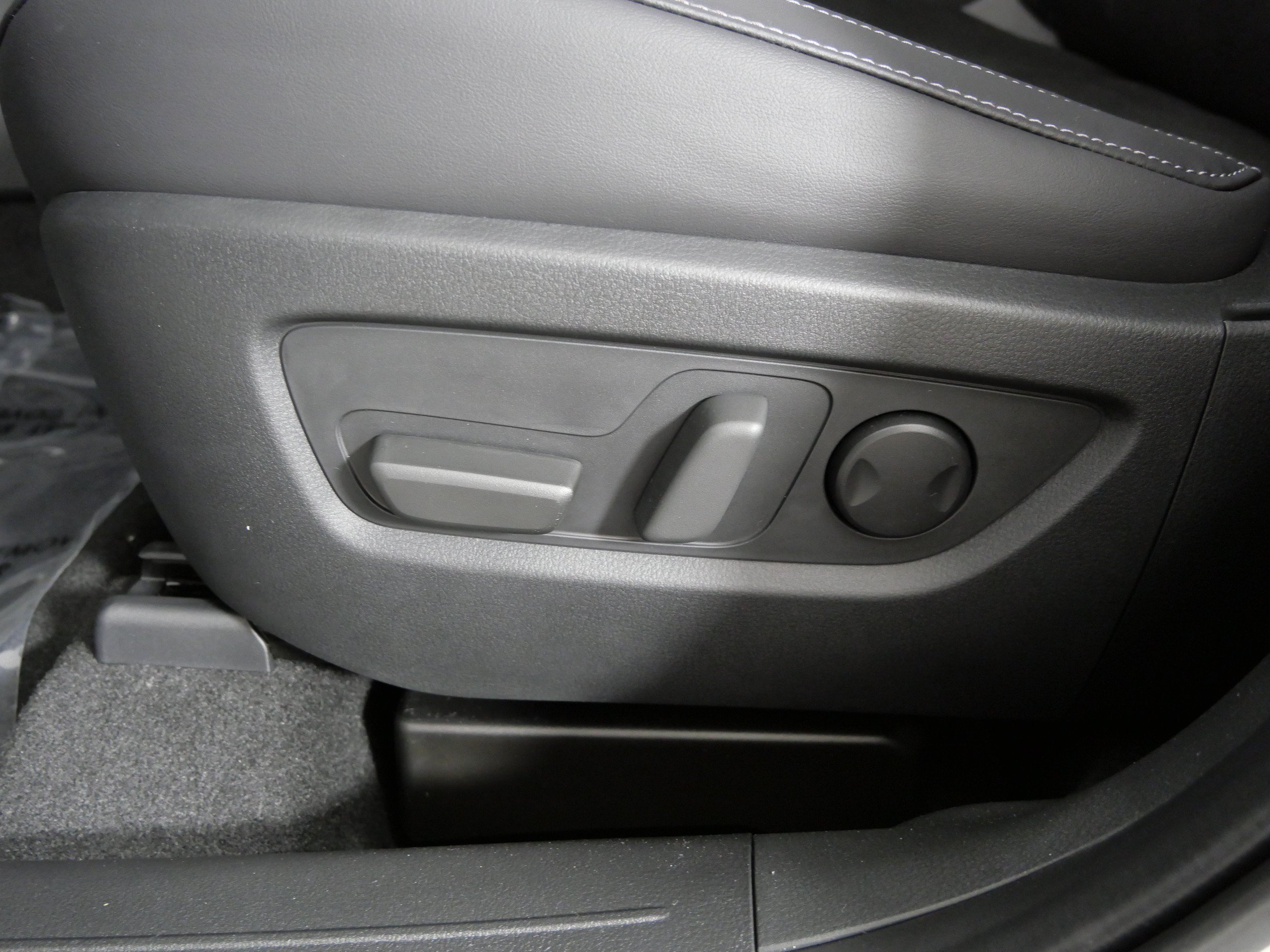 New 2026 Aero Gray Metallic Mazda 2.5 S Preferred image 21