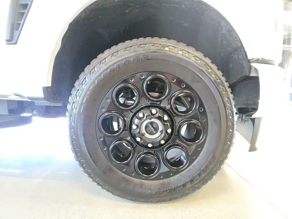 Used 2024 White Ford Lariat image 29