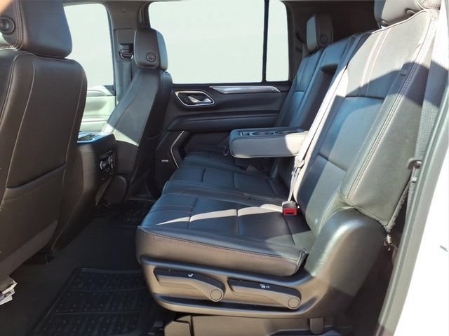 Used 2024 Summit White Chevrolet RST image 18