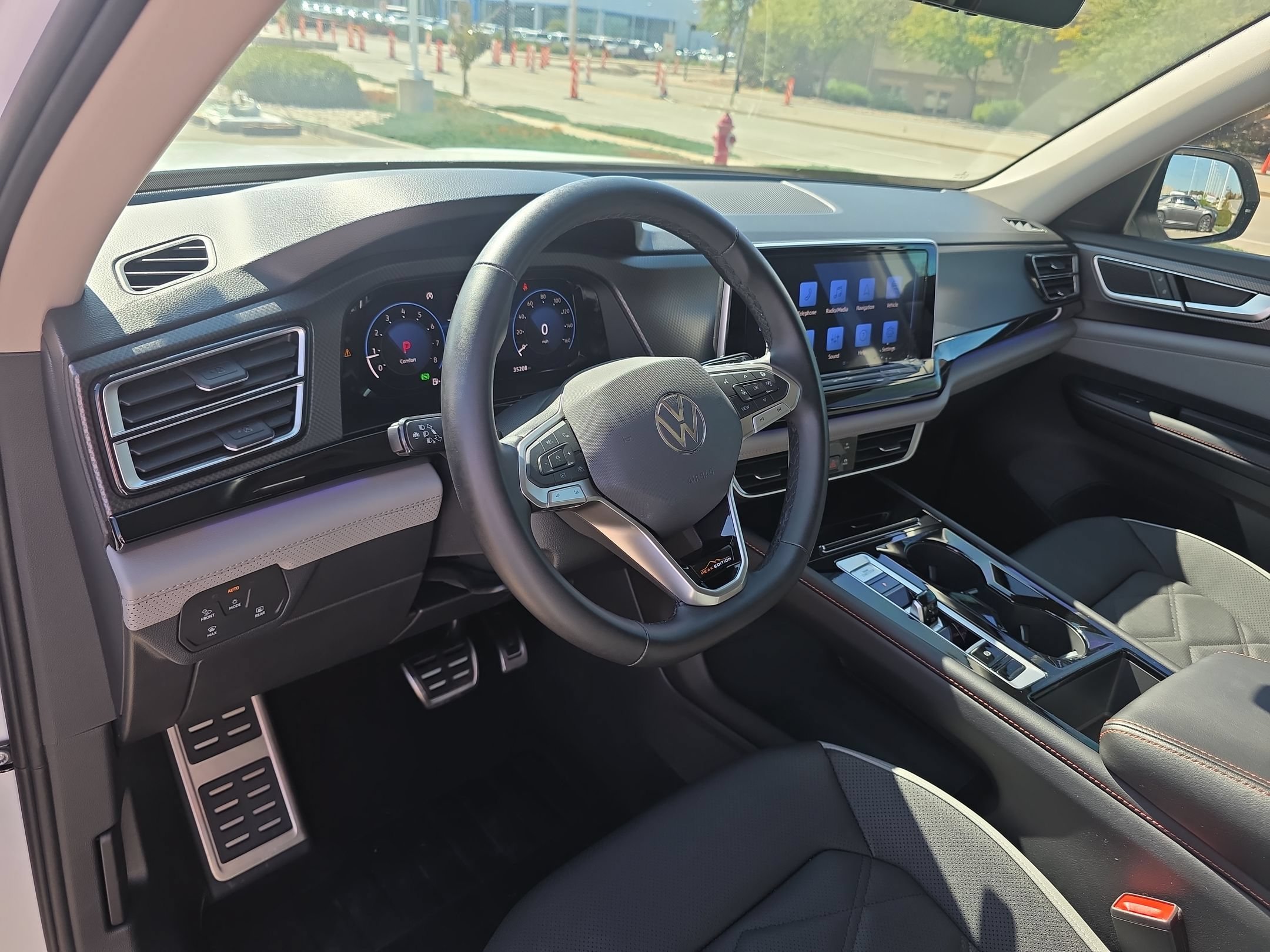 Used 2026 White Volkswagen 2.0T Peak Edition image 14