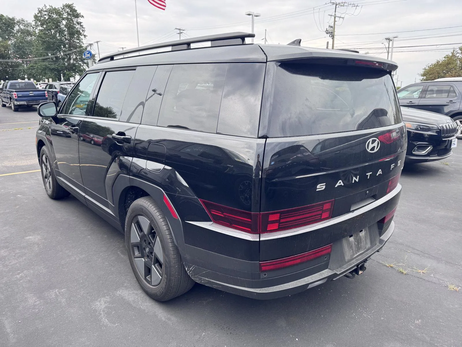 Used 2026 Phantom Black Hyundai SEL image 6