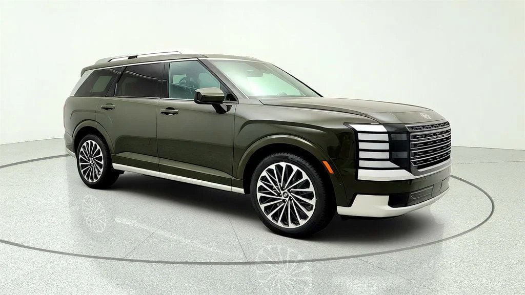 Used 2026 Titan Charcoal Pearl Hyundai Calligraphy AWD image 3