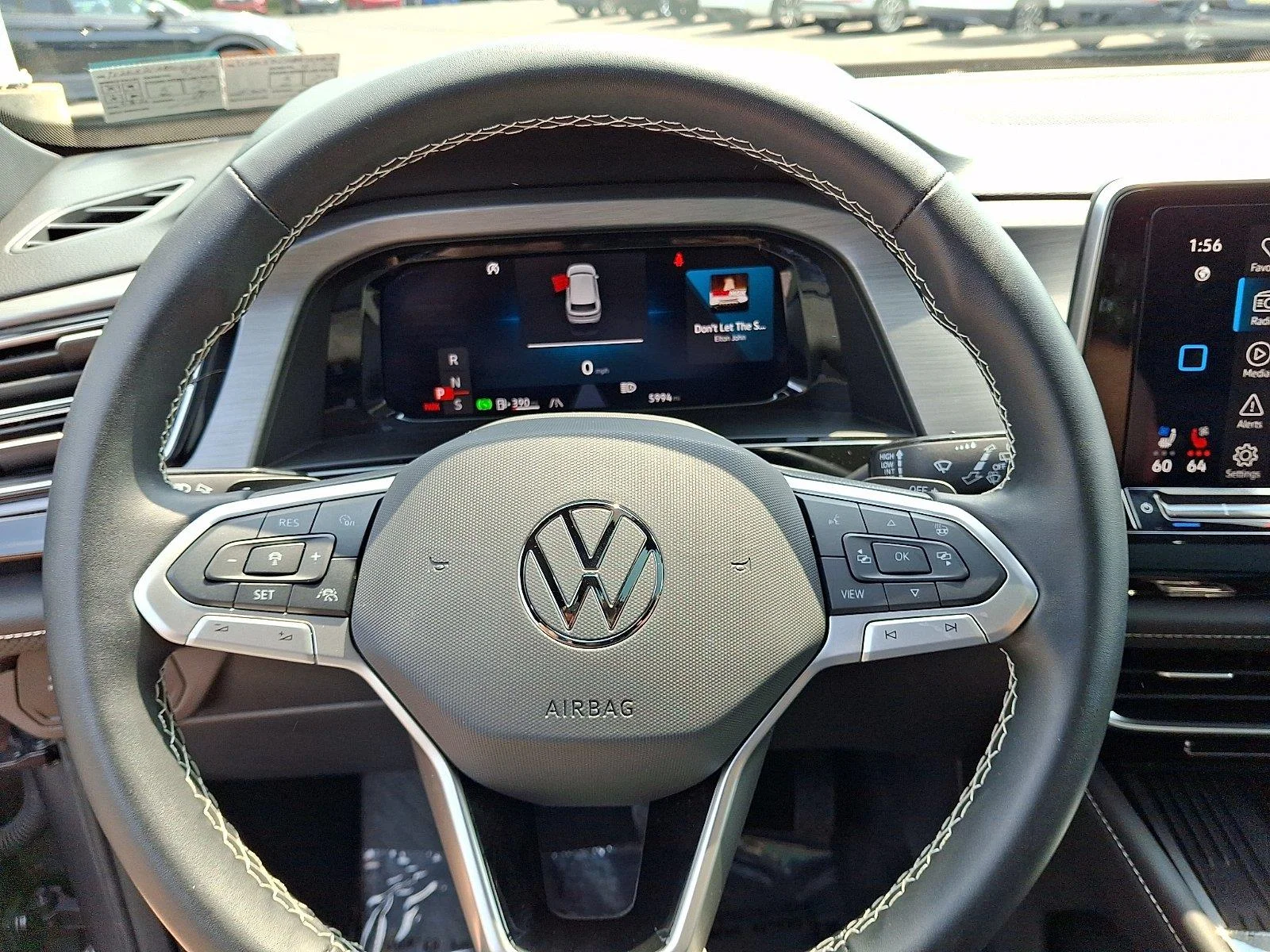 New 2025 Platinum Gray Metallic Volkswagen 2.0T SE w/Technology image 18